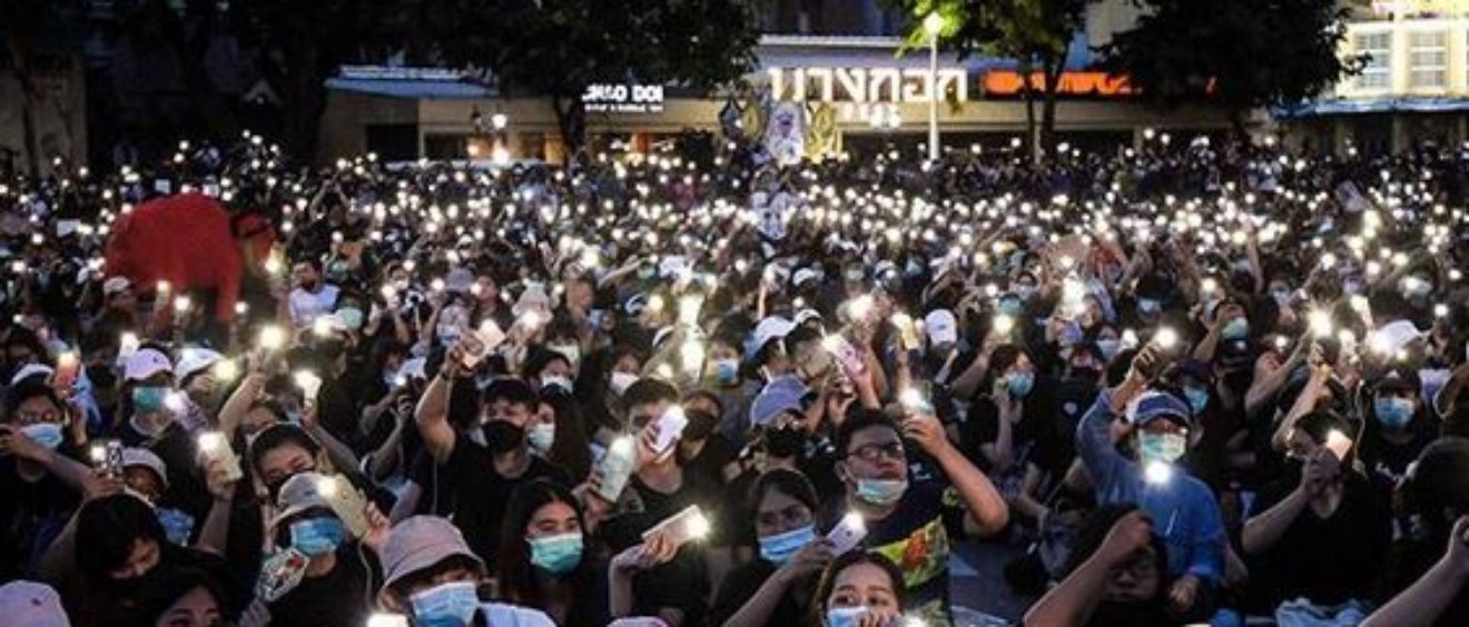 Le 16 août 2020, plus de 10,000 manifestants anti-gouvernement se sont réunis à Bangkok.